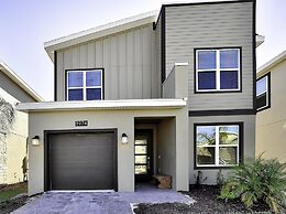 Beach Retreat by Orlando Short Term