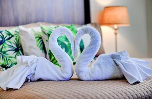 Beach Retreat by Orlando Short Term