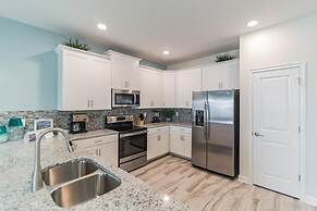 Holiday Retreat by Orlando Short Term