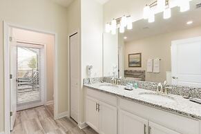 Tropical Escape by Orlando Short Term