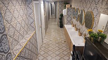 Capsule & Dormitory Space-X