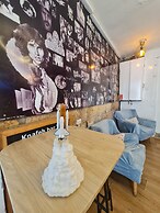 Capsule & Dormitory Space-X