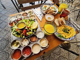 Capsule & Dormitory Space-X