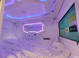 Capsule & Dormitory Space-X