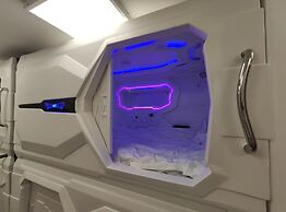 Capsule & Dormitory Space-X