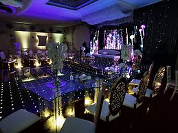 Alfakher Hotel Apartments