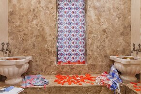 Lord Morgan Exclusive Design & Cihangir