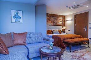 Lord Morgan Exclusive Design & Cihangir