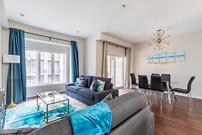 GLOBALSTAY. Modern Lake Ontario Townhomes