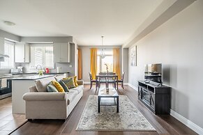 GLOBALSTAY. Modern Lake Ontario Townhomes