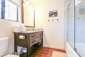 Snowflower 3 Remodeled and Modern, Private Washer Dryer with Fireplace