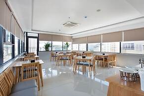 XO Hotel & Apartments