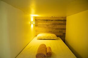 Hostel House Santinho