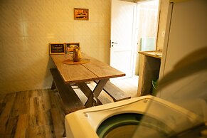 Hostel House Santinho