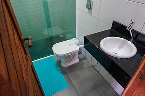 Hostel House Santinho