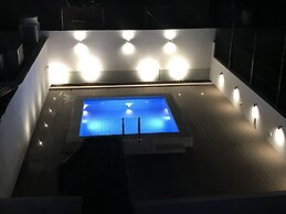 Saldanha Pool & Garden