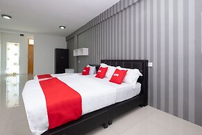 OYO 90054 Summer Inn