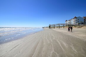 Seascape 1111 2 Bedroom Condo by RedAwning