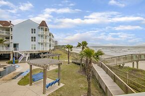 Seascape 1111 2 Bedroom Condo by RedAwning