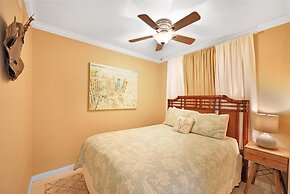Seascape 1111 2 Bedroom Condo by RedAwning