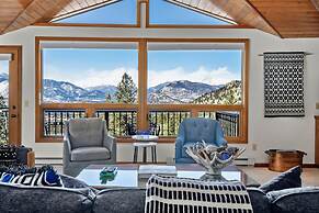 Primavista Luxury At Windcliff 3 Bedroom Condo by RedAwning