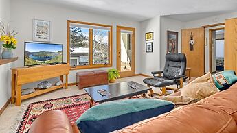 Primavista Luxury At Windcliff 3 Bedroom Condo by RedAwning