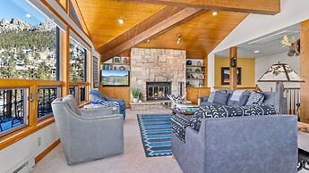 Primavista Luxury At Windcliff 3 Bedroom Condo by RedAwning