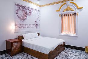 Little Saigon Hostel