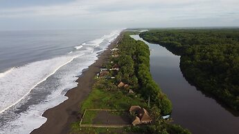 Hidden Paradise Beach Jiote