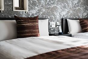 GRAND BASE Mojiko Ekimae