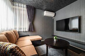 GRAND BASE Mojiko Ekimae