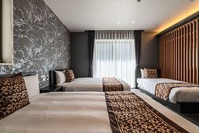 GRAND BASE Mojiko Ekimae