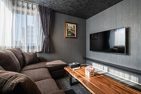 GRAND BASE Mojiko Ekimae