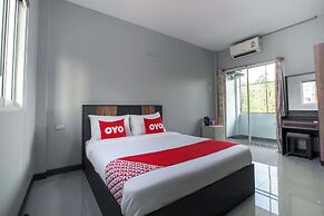 OYO 715 Apartment Khunpu