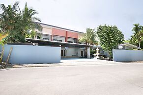 OYO 732 Juthamas Hotel