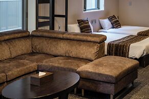 GRAND BASE Moji Nagomi