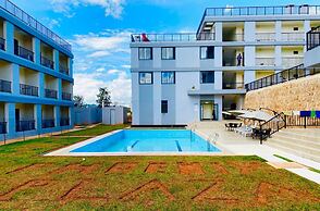 Phoenix Apartment by LINK