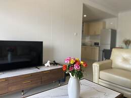 Phoenix Apartment by LINK