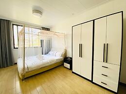 Phoenix Apartment by LINK