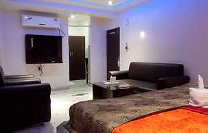 Neelam Palace Hotel