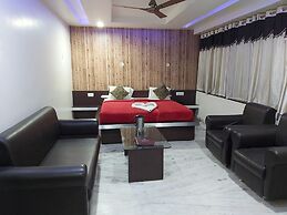 Neelam Palace Hotel
