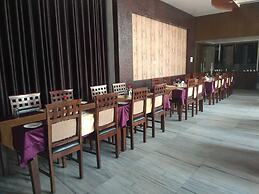 Neelam Palace Hotel