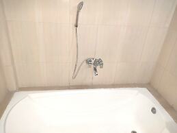 Neelam Palace Hotel