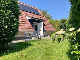 4 Pers Holiday Home Petra, With Garden Near Lake Lauwersmeer