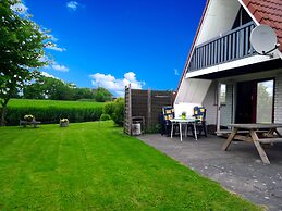 6 Pers Holiday Home Leonie With a Large Garden Close to the Lauwersmee
