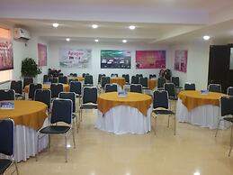 Rendezvous Beach Resort