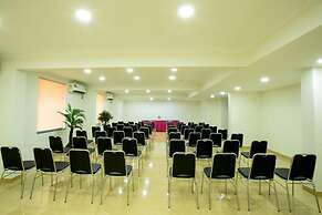 Rendezvous Beach Resort