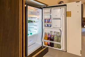 Rendezvous Beach Resort