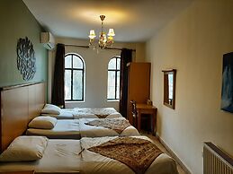 Moab Land Hotel