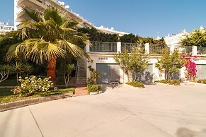 Tahiti Burriana Apartments Casasol